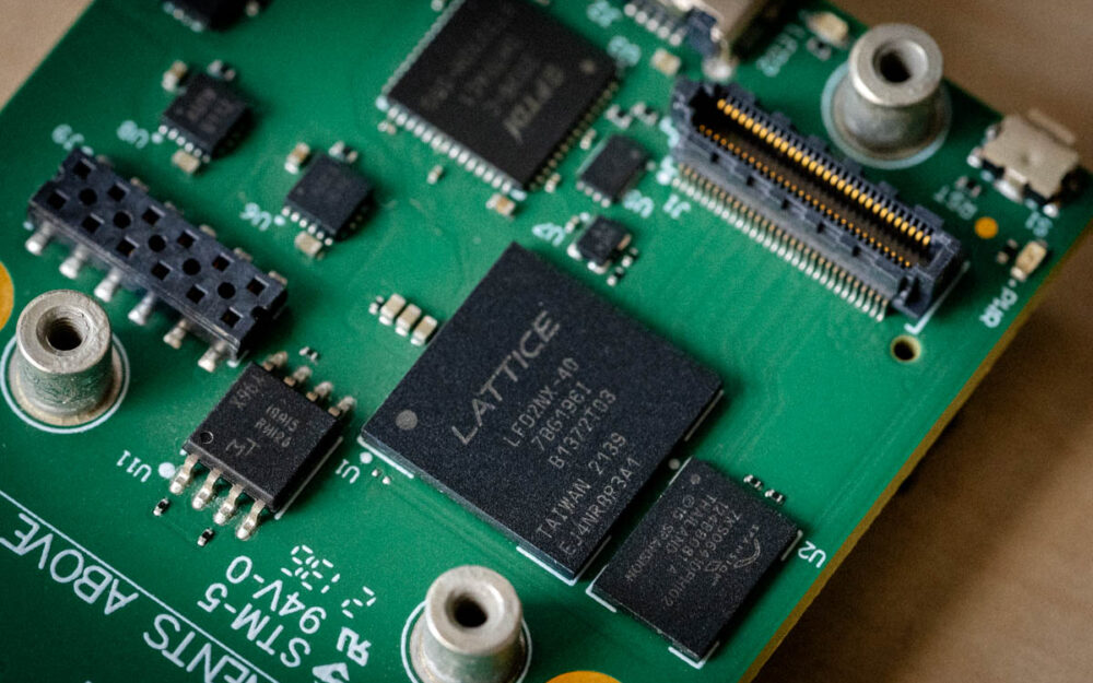 HyperRAM Reference Design - Board